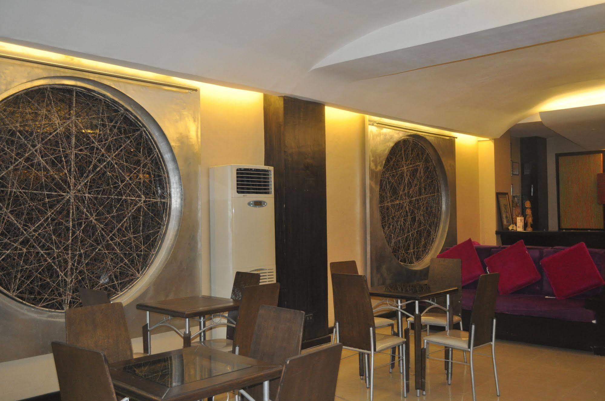 Basa Hotel Kalibo Exterior foto